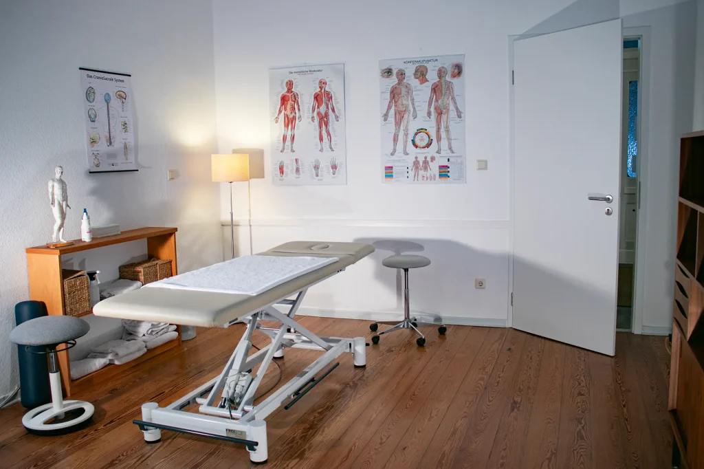 _Osteopathie-Naturheilverfahren-Braunschweig4747-(3)-200